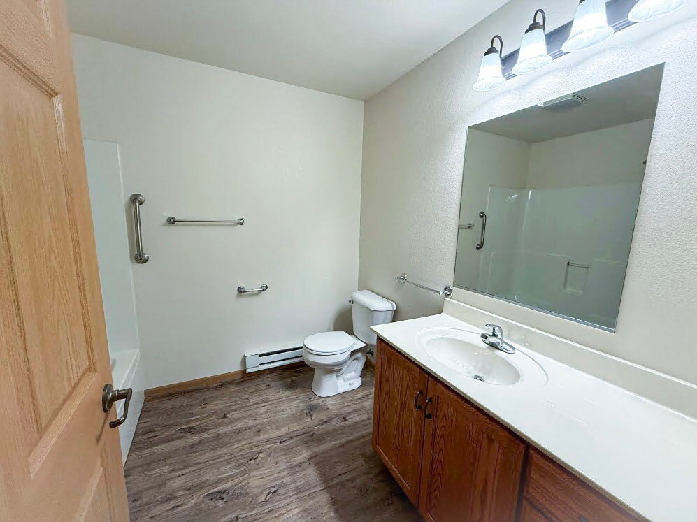 Building Photo - 5908 Delikowski St