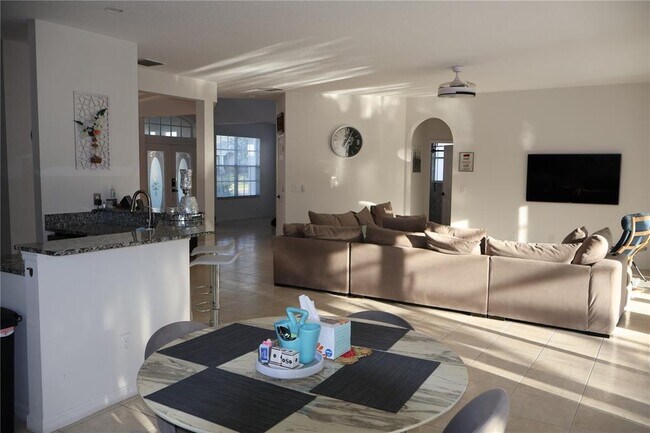 Building Photo - 10418 Brilliant Ct