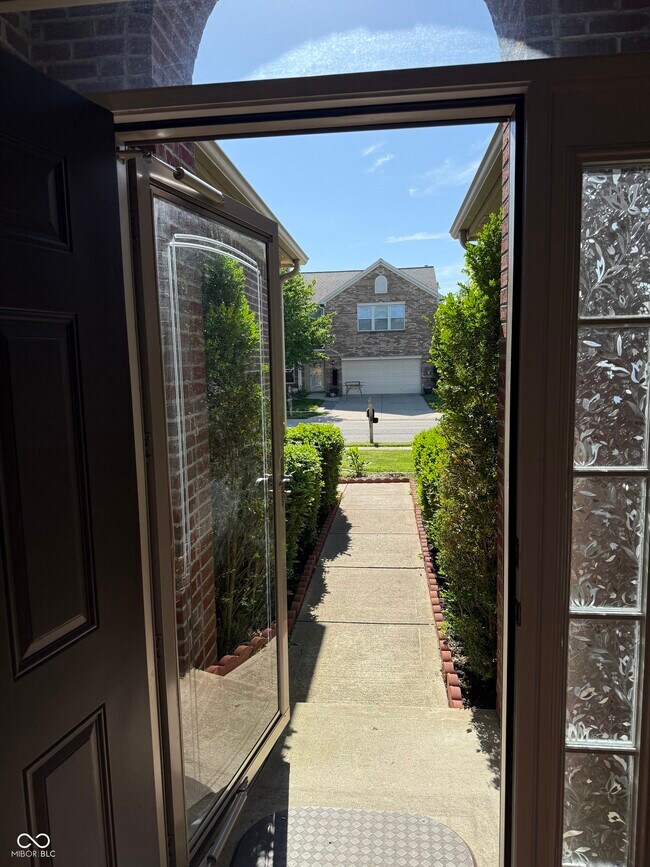Building Photo - 1055 Woodfield Ct