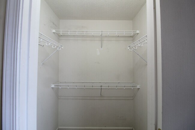 Building Photo - Liberty Square Townhome with Fenced Yard!