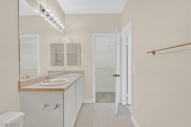 Building Photo - 6255 W Arby Ave