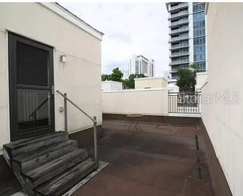 Building Photo - 350 S Osceola Ave