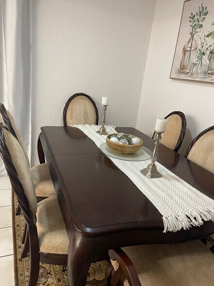 Building Photo - 4915 Weymouth St