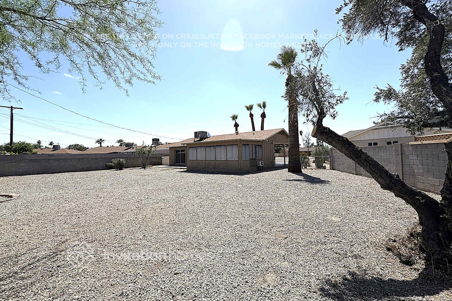 Building Photo - 1944 W Gardenia Dr