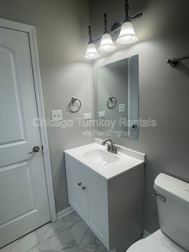 Building Photo - 1927 S Morgan St