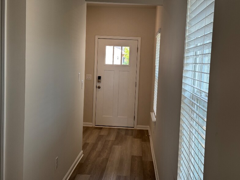 Building Photo - 8149 Huspa Ave