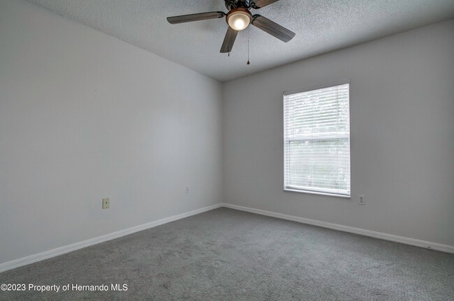 Building Photo - 6322 Grapewood Rd