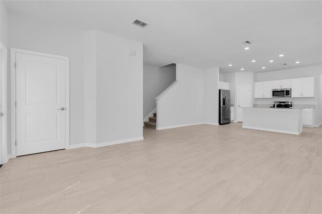 Building Photo - 10881 Molasses Wy