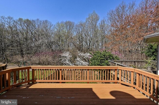 Building Photo - 7415 Gillingham Row