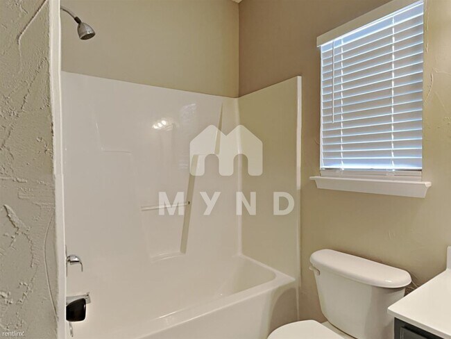 Building Photo - 3 br, 2 bath House - 166 Bluffton Rd