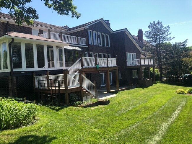 Building Photo - 6518 W 132nd St