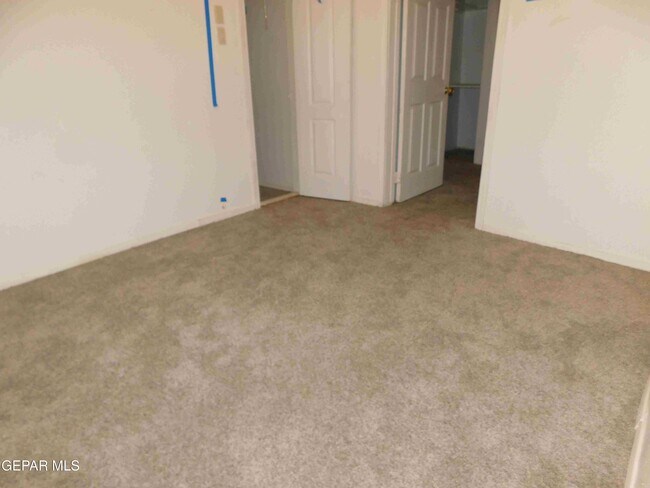 Building Photo - 14936 Karen Kay Dr