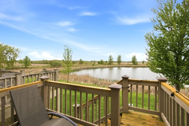 Building Photo - 15749 W Crobally Way