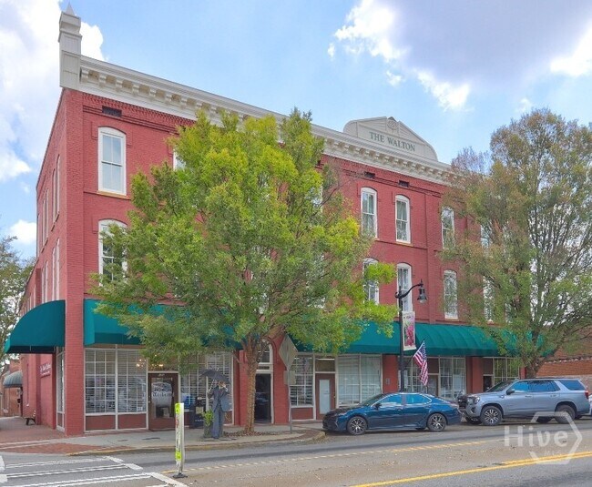 Building Photo - 123 S Broad St