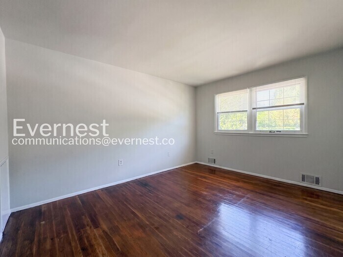 Building Photo - 14806 Bryan Ct