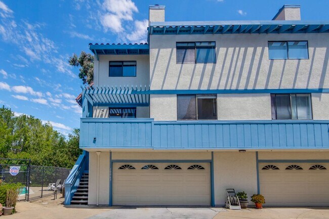Building Photo - Condo Near Cupertino High | Updated Kitche...