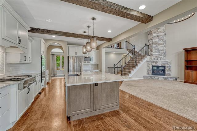 Building Photo - 9797 Sunset Hill Cir