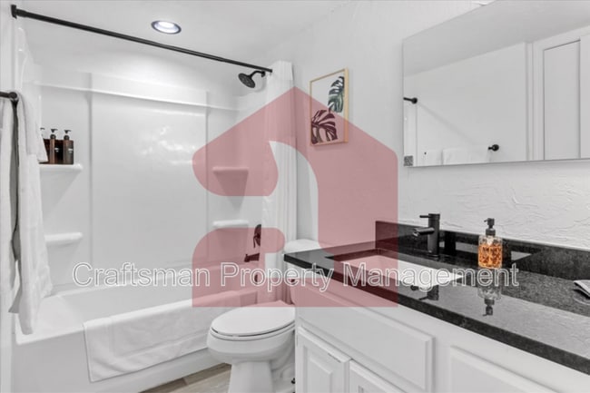 Building Photo - 13128 Green Valley Dr