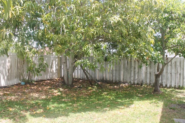Building Photo - 462 Kassik Cir