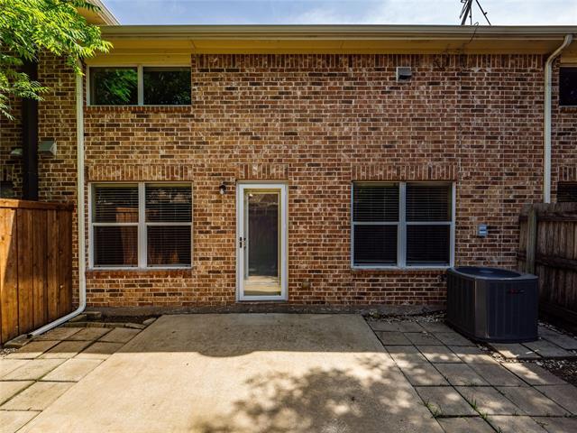 Building Photo - 10116 Wake Bridge Dr