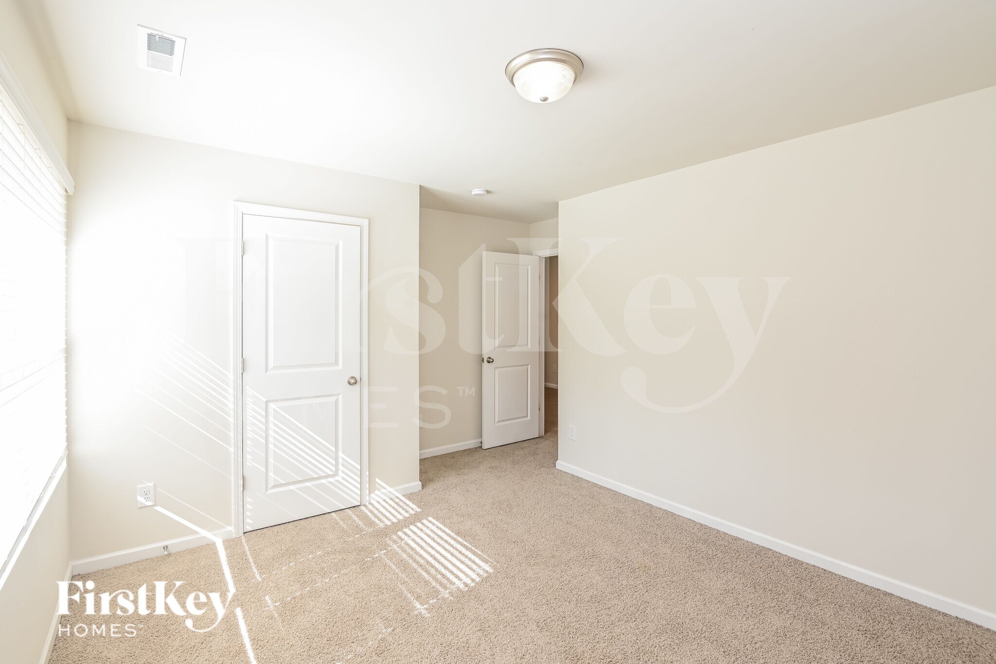 Building Photo - 9515 Hamel St