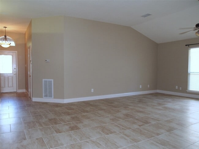 Building Photo - 20838 Kings Clover Ct