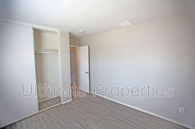 Building Photo - 1516 S 228th Ct