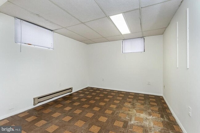 Building Photo - 409 Orleans Cir SW