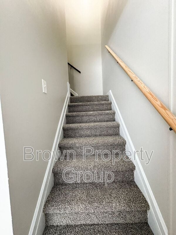 Building Photo - 414 Cumbrian Ct
