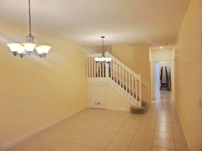 Primary Photo - 7150 NW 177th St