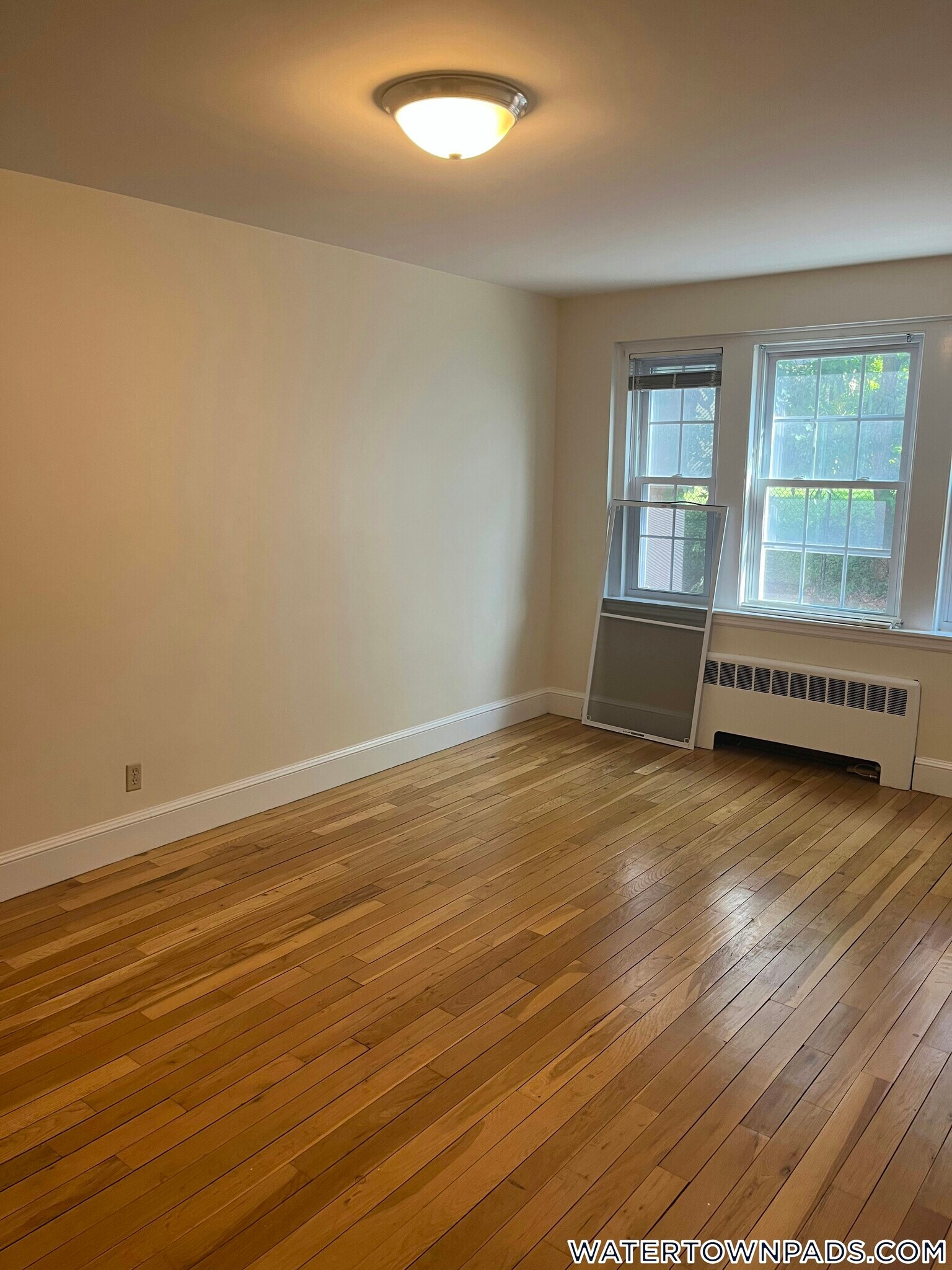 Building Photo - 550 Belmont St