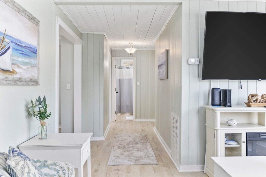 Building Photo - 430 Yaupon Ave