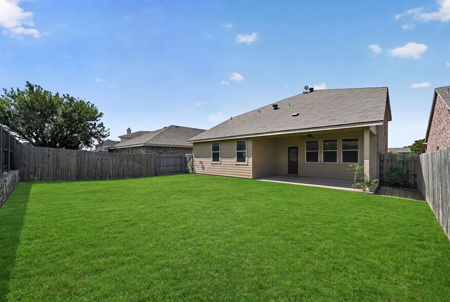 Building Photo - 1009 Youkum Ct
