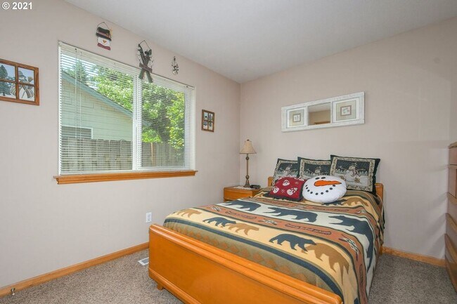 Building Photo - Desirable 3BD Ranch Home in Great Burton L...