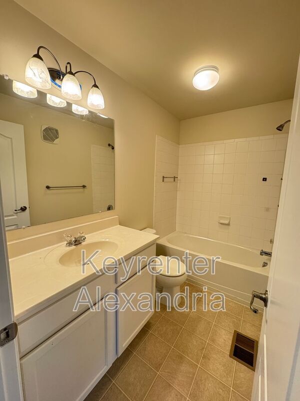 Building Photo - 4834 Dane Ridge Cir