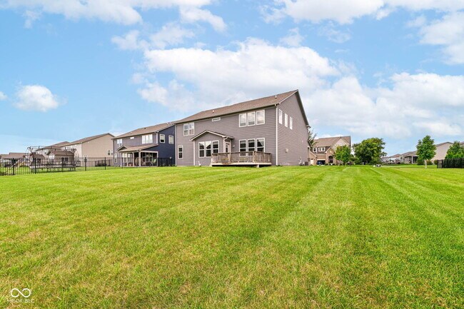 Building Photo - 9904 Delmore Dr