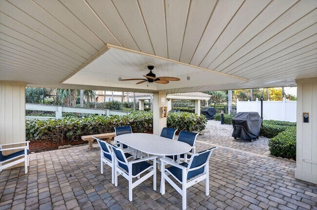 Building Photo - 3400 N Ocean Dr