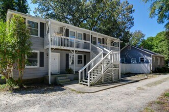 Building Photo - Just 8 Minutes from USC – Charming 2 Bedroom Home with Covered Front Porch!