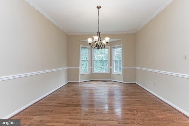 Building Photo - 13907 Willow Tree Dr
