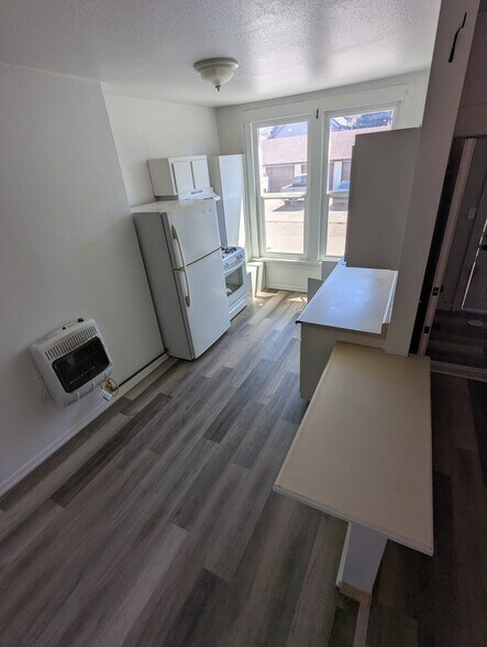 Building Photo - 815 G St