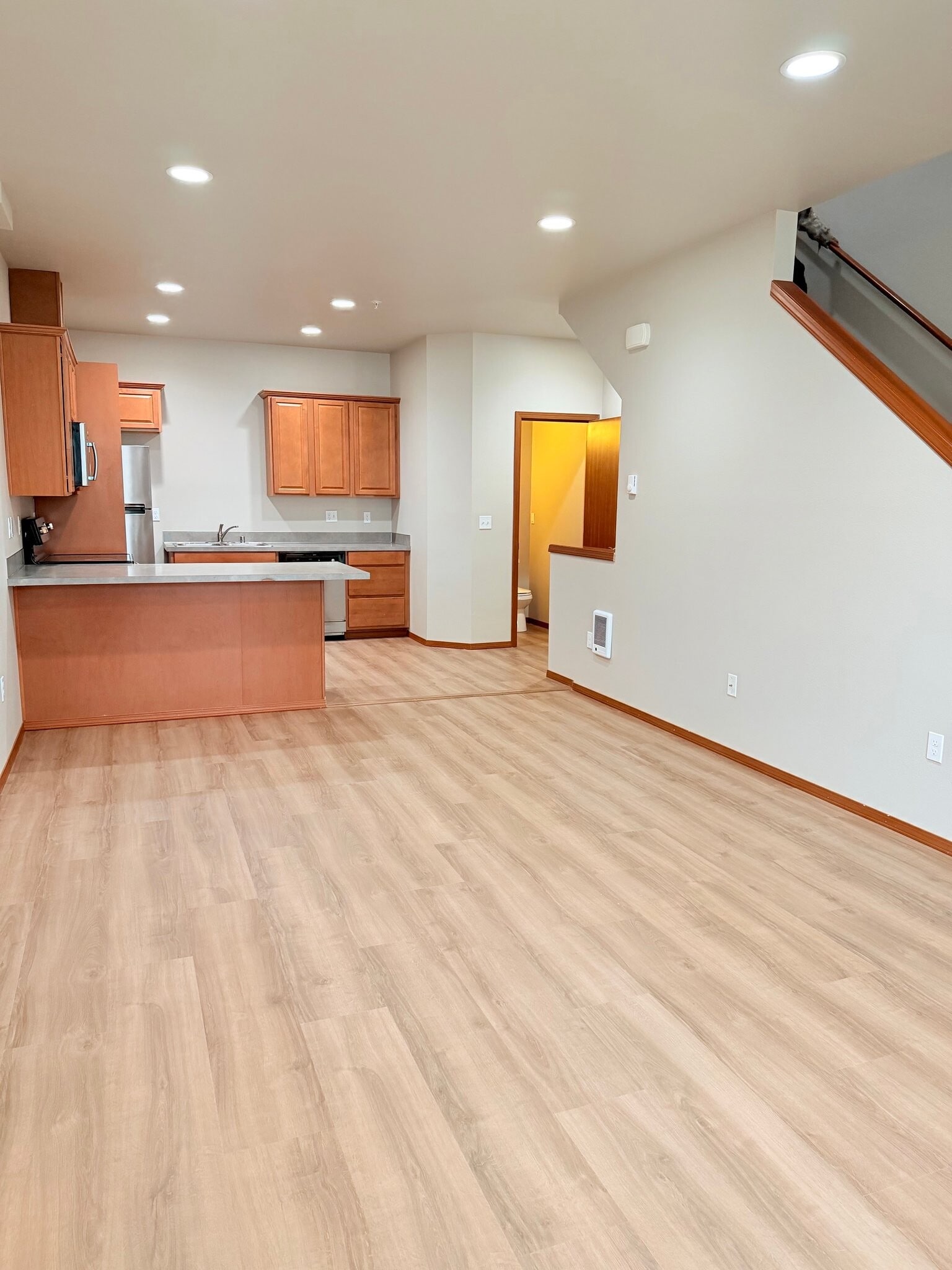 Building Photo - 4337 S Cedar St