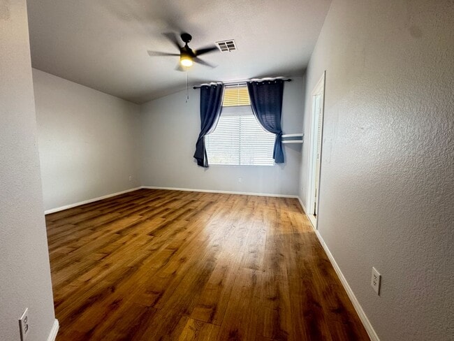 Building Photo - 3310 Robin Nest Ct