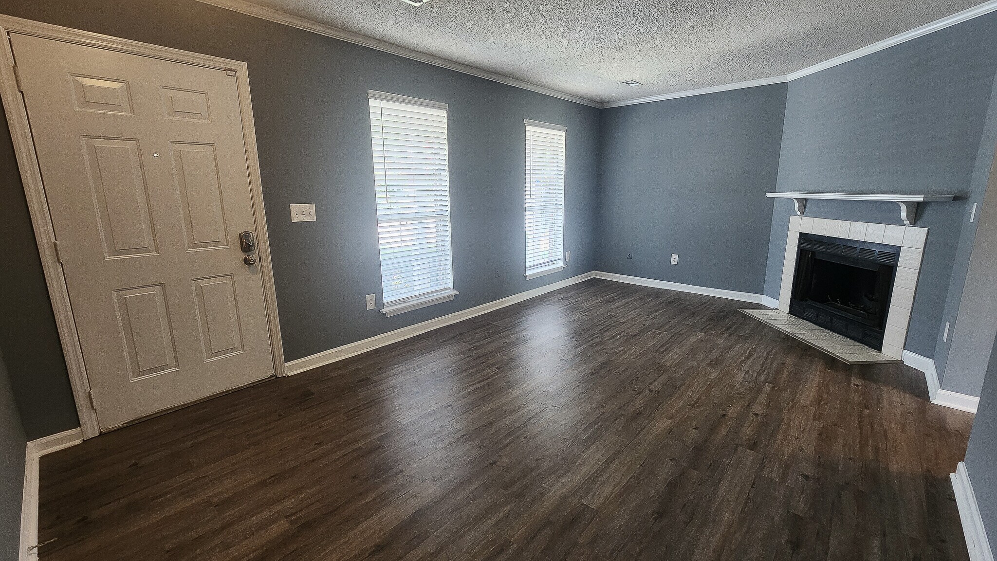 Building Photo - 103 Sandlewood Dr