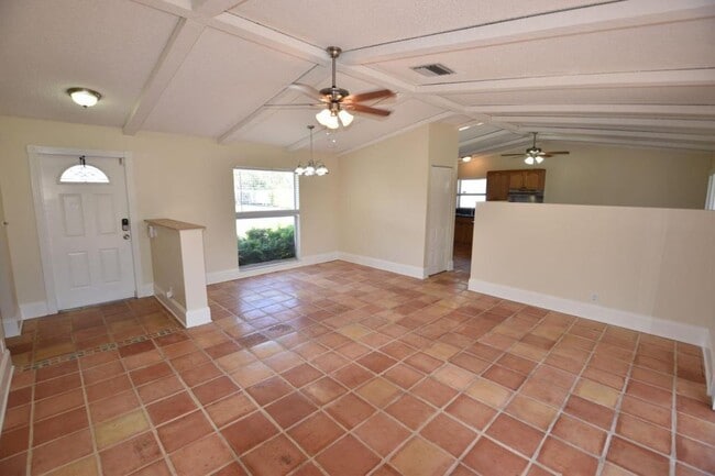 Primary Photo - 10656 Shady Pond Ln