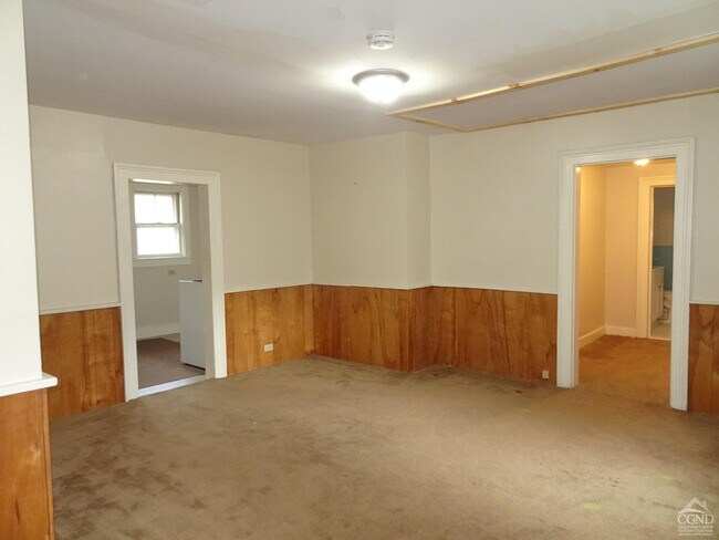 Building Photo - 167 NY-23