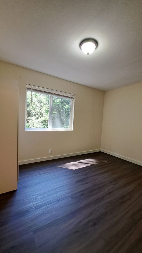 Building Photo - 3 Bedroom 2 Bath Home in Seabeck