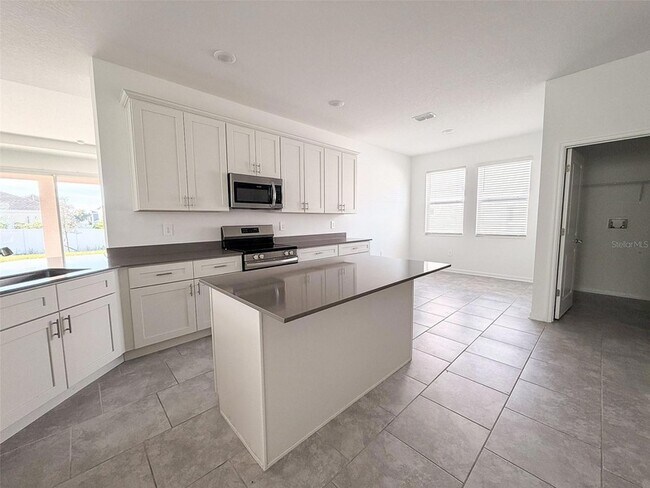 Building Photo - 1966 Winnie Ct.