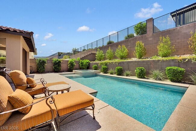 Building Photo - 265 Agnew St