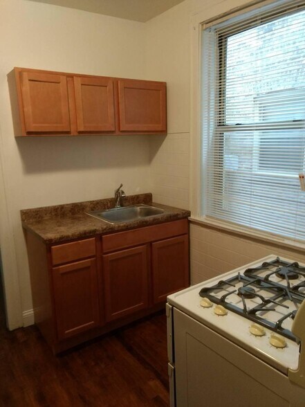 Building Photo - 3306 W Hollywood Ave