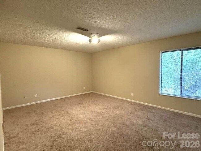 Building Photo - 722 Mallard Head Pl